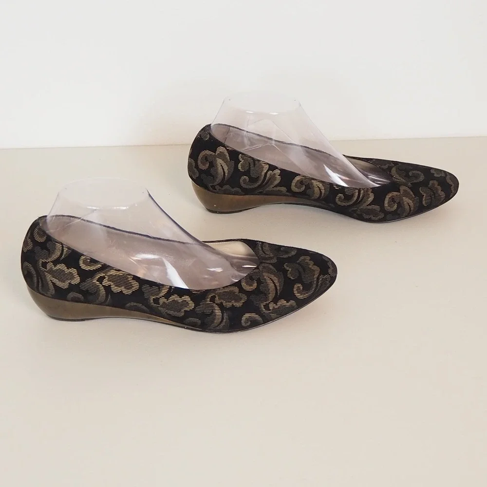 Salvatore Ferragamo Wedges Womens 5.5 Black Gold Brocade Low Heel Made in Italy
